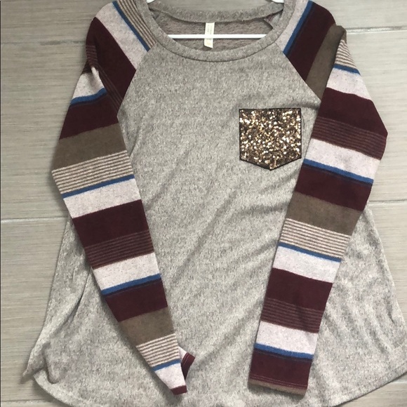 Boutique style Fashion Shirt Gray, Maroon, Brown - Picture 1 of 2